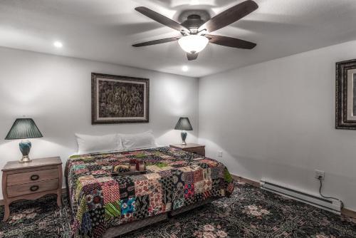 Happy River, 2 Brs, In Town, Wi-fi, Sleeps 4