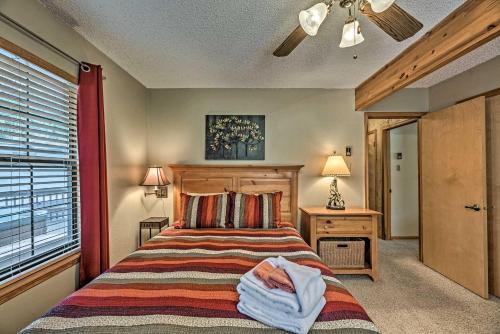 Cozy Ruidoso Cabin With Large Deck And Wet Bar!