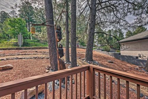 Cozy Ruidoso Cabin With Large Deck And Wet Bar!