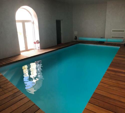 Le G�te Du Trianon D'yss