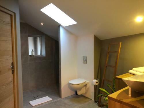 Le G�te Du Trianon D'yss