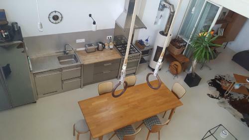 Grand Loft Em33