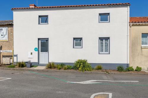 Villa Moderne Et Coloree A Jard Sur Mer