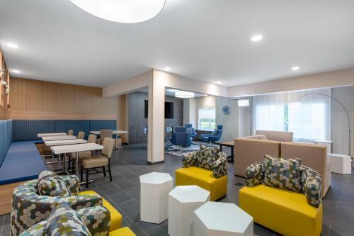 Hotel Microtel Inn & Suites By Wyndham Amsterdam