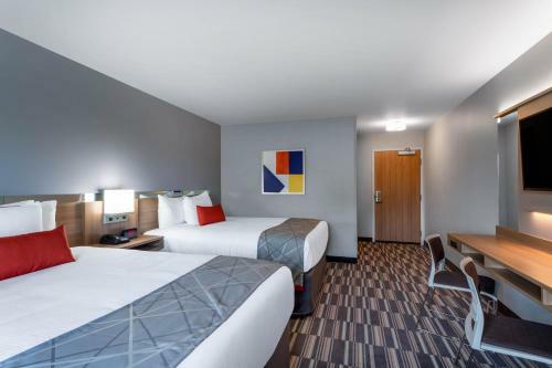 Hotel Microtel Inn & Suites By Wyndham Amsterdam