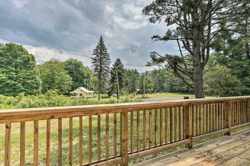 Exquisite Cabin With Deck And Fire Pit, 10 Mi To Lake