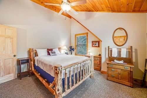 Hemlock Lodge