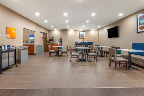 Hotel Comfort Inn