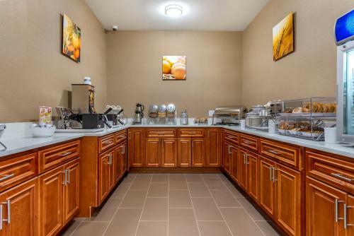 Hotel Comfort Inn