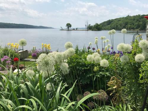 Hudson Riverfront Home