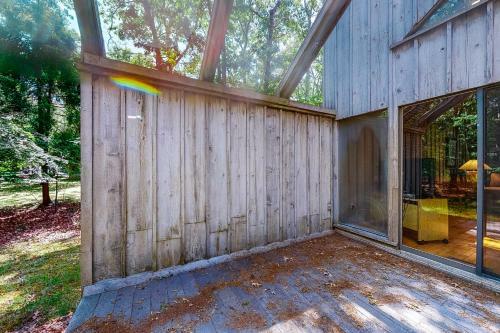 Sunny East Hampton Saltbox