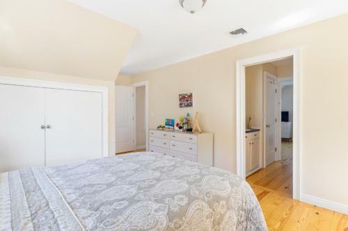 Greenport Village Vacationer's Delight