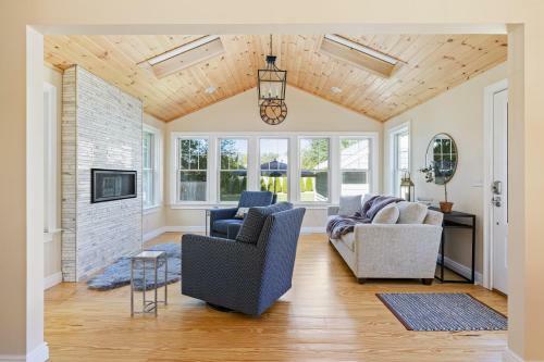 Greenport Village Vacationer's Delight