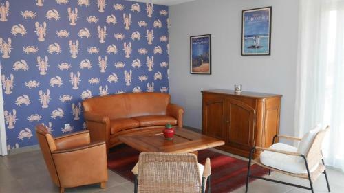 Holiday Home Kerlouan - Bre05111c-f