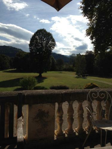 Bed & Breakfast Chateau Du Val Larbont