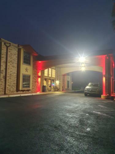 Chaparral Motel Hallettsville