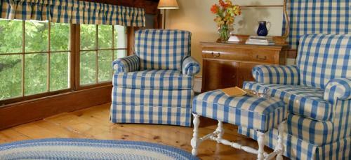 Bed & Breakfast Inn At The Round Barn Farm