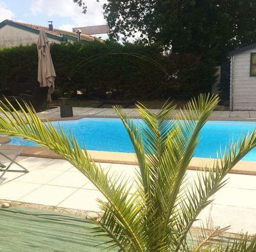 Climatis�, Plage � 5mn, Id�al Pour 2 Personnes