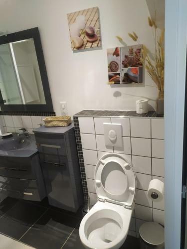 Climatis�, Plage � 5mn, Id�al Pour 2 Personnes