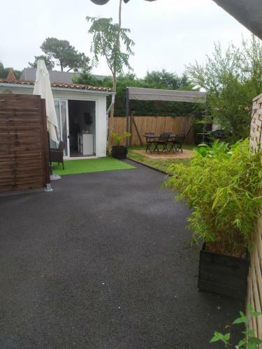 Climatis�, Plage � 5mn, Id�al Pour 2 Personnes