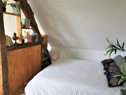 Domaine Lvd Avec Spa, Bois Et Rivi�re Priv�e