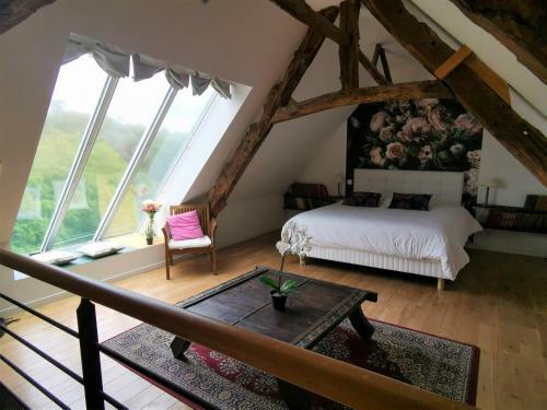 Domaine Lvd Avec Spa, Bois Et Rivi�re Priv�e
