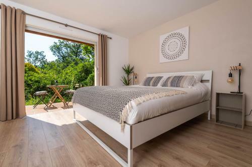 Suite De La Vall�e Des Ch�nes