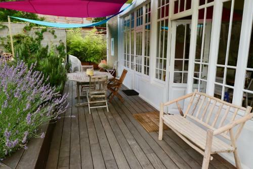 Lovely Renovated Cottage 150m From The Beach