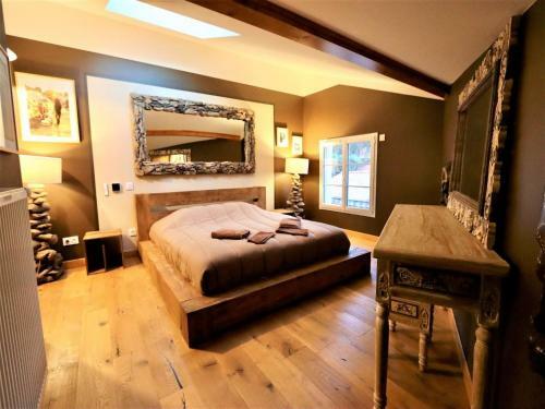 Inviting Villa In Lacanau Near The Beach