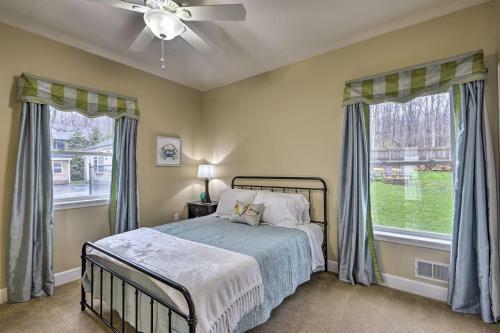 Canandaigua Lake House With Lake View And Fire Pit!