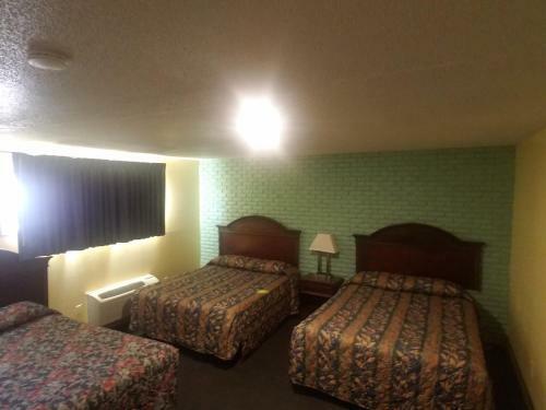Black Gold Motel
