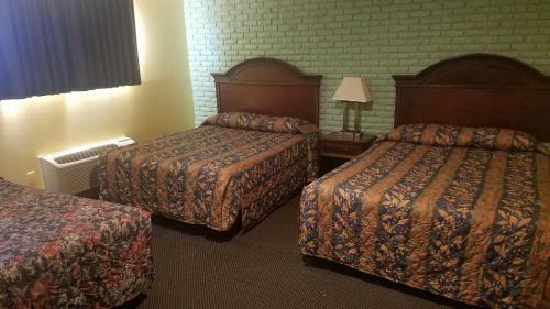 Black Gold Motel