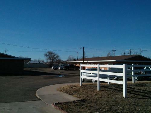 Black Gold Motel