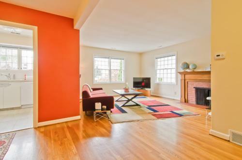 Apartamentos Doyle Lovejoy