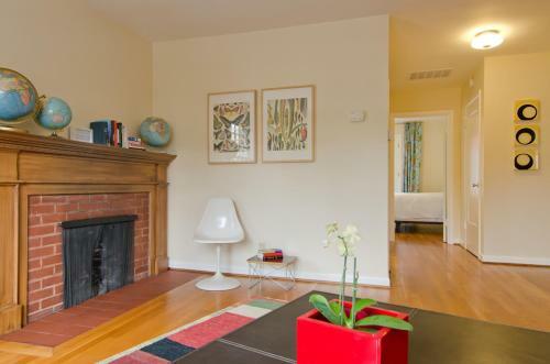 Apartamentos Doyle Lovejoy