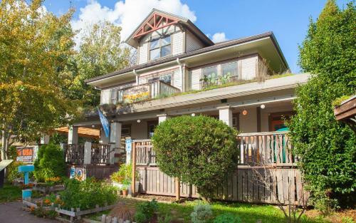 Hi - Portland Hawthorne District Hostel
