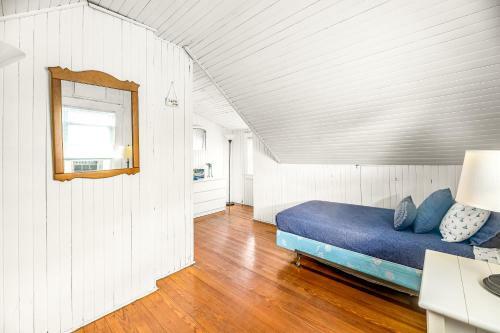 Seacret Escape On Surf View