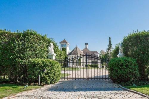 Villa Qadus - Luxury With Pool