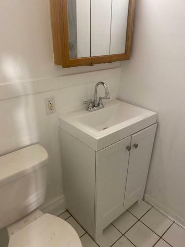 Apartamento 3 Br Getaway Suite With Ping Pong Table And Netflix