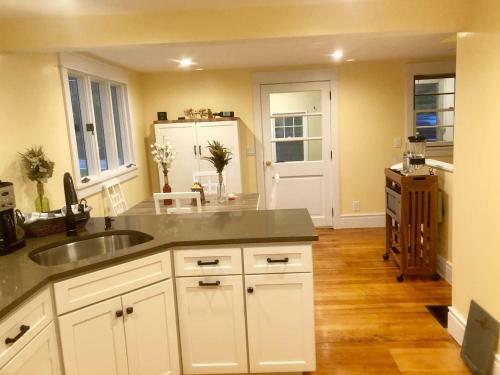 Newly Renovated 3br Hudson Valley House