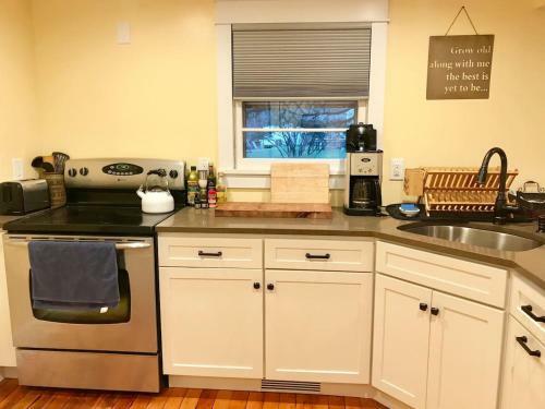 Newly Renovated 3br Hudson Valley House
