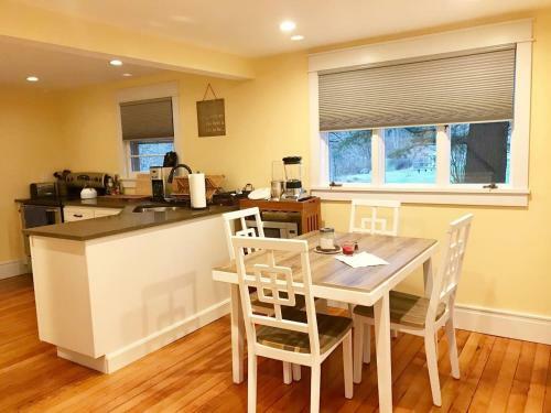 Newly Renovated 3br Hudson Valley House