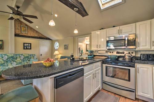 Lakeside Kent Home With Pier And Boat Ramp Access