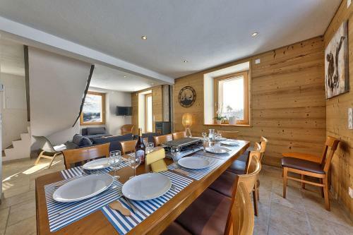Maison Haut Jura Chaleureuse Et Ind�pendante