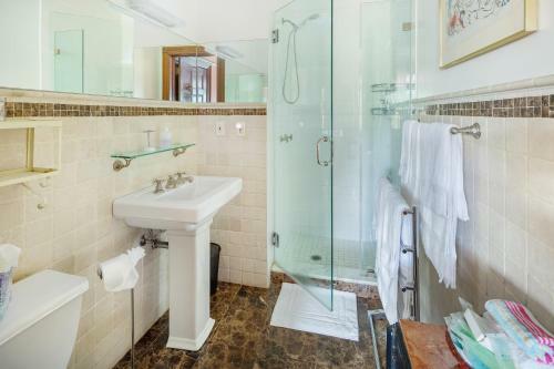 Hostal Manhattan Guest Suites