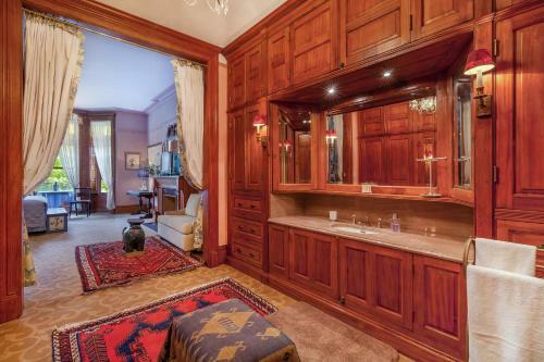 Hostal Manhattan Guest Suites