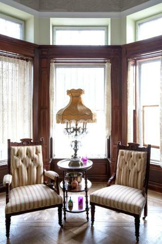 Hostal Manhattan Guest Suites