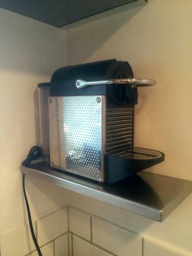 Apartamento Stylish Space With Own Office In Trendy Noho!