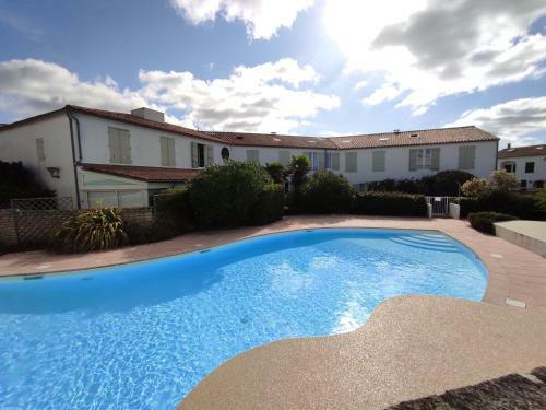Apartamento Studio Avec Terrasse Et Parking 200m Plage Et Commerces
