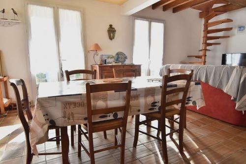 Villa Individuelle de Plain Pied, � Proximit� de La Plage